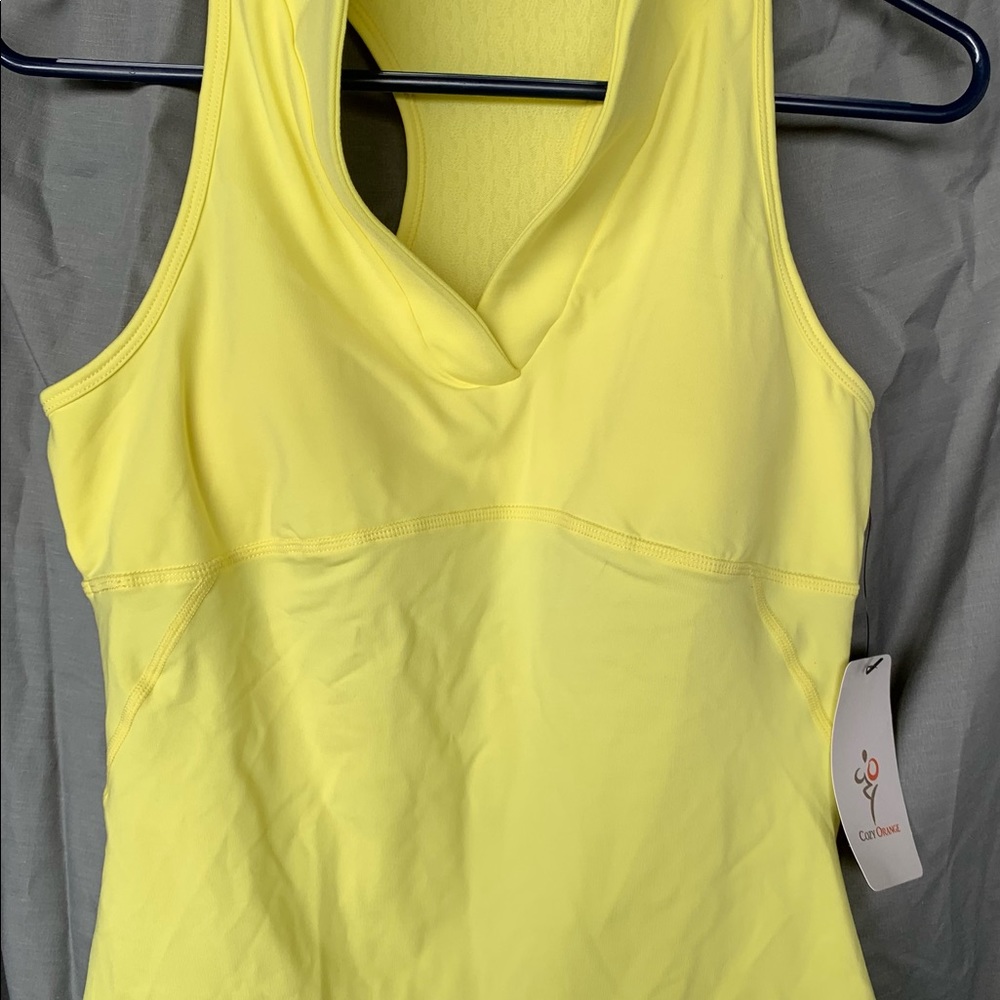 Cozy Orange/athletic too/built in bra/removable pads/size L/yellow